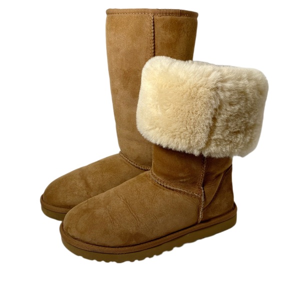 Authentic UGG Classic II Tall Boot Chestnut Suede Genuine Shearling Lined size 8 - Picture 8 of 15